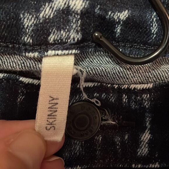 Rag & Bone Skinny Dark Acid Wash Jeans - Picture 6 of 10